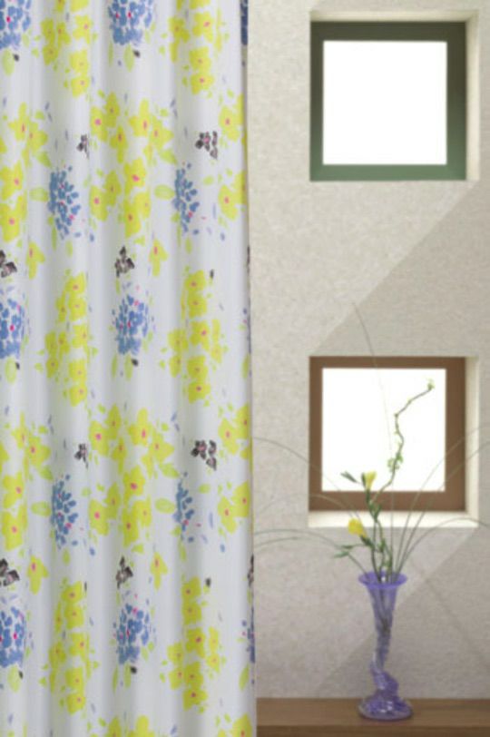 ライトグリーン＆ブルー＆花模様のカーテン