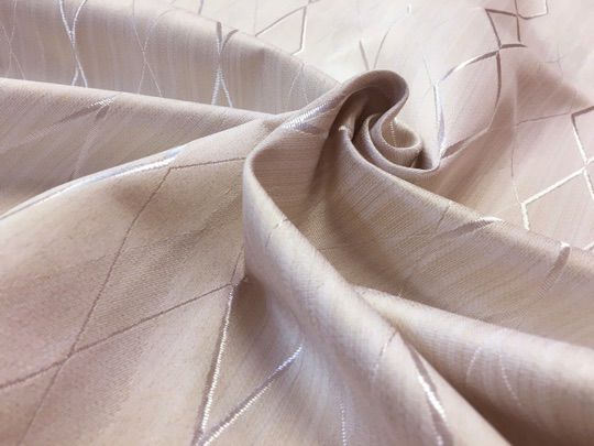 ピンク＆アーガイル織り模様の遮熱防音1級遮光カーテン