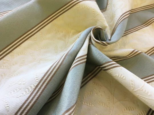 アイボリー＆水色＆茶色＆ストライプ蔦模様のカーテン