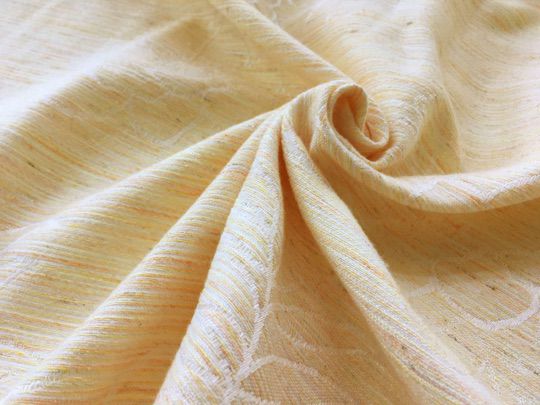 白＆オレンジ＆花模様のカーテン